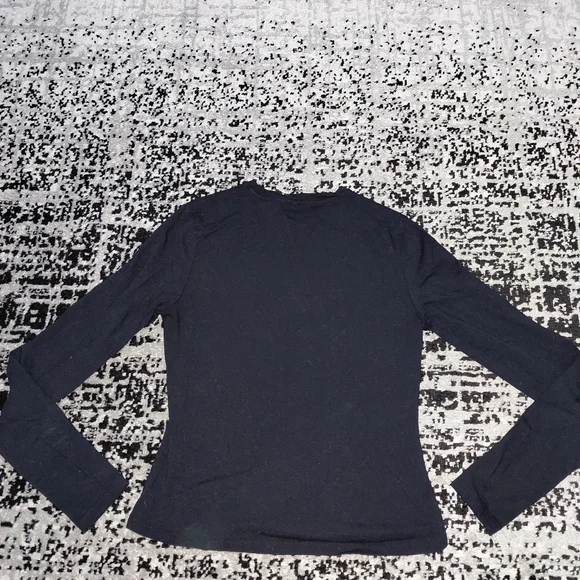 H&M Divided Black Long Sleeve T-Shirt - Size S - Essential Basic - Picture 14 of 14